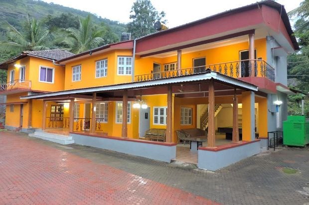 Sherlock_s Jungle Retreat-Yamini Green-1
